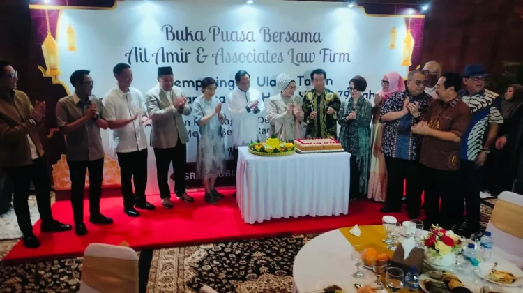 Kantor Ail Amir & Associates Law Firm Gelar Bukber, dan HUT ke-79 Anwar Fuady