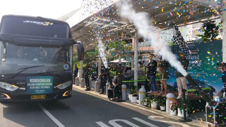Aeon Mall Deltamas Berangkatkan Pemudik ke Tiga Kota