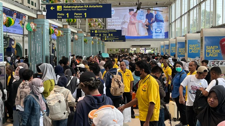 Okupansi KA Jarak Jauh Capai 69%, Periode Mudik 11–20 Maret Hampir Penuh