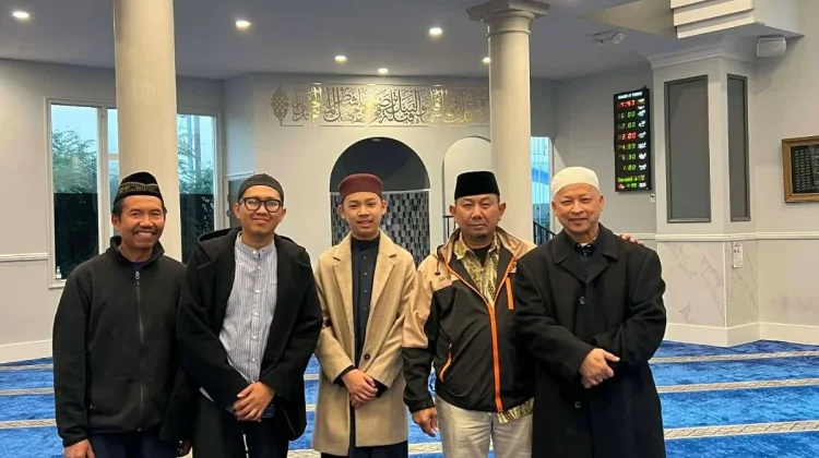 Masjid At-Thohir Los Angeles adalah Simbol Harmoni, Dakwah