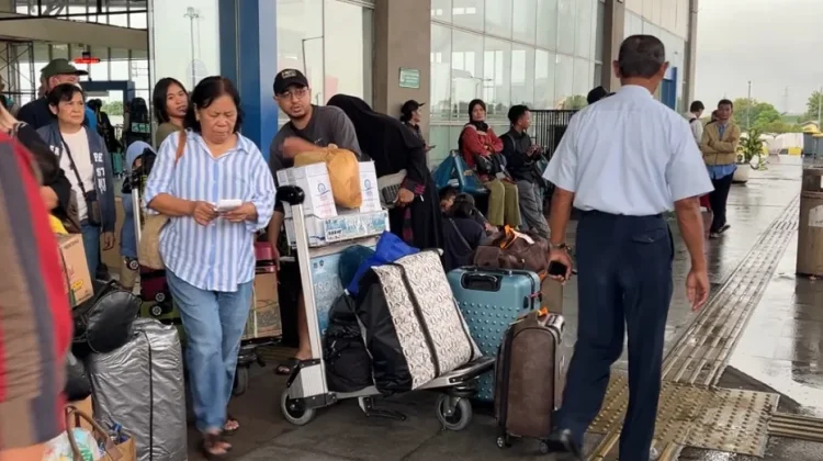 KAI Prediksi Puncak Arus Balik ke Jakarta Hari Ini