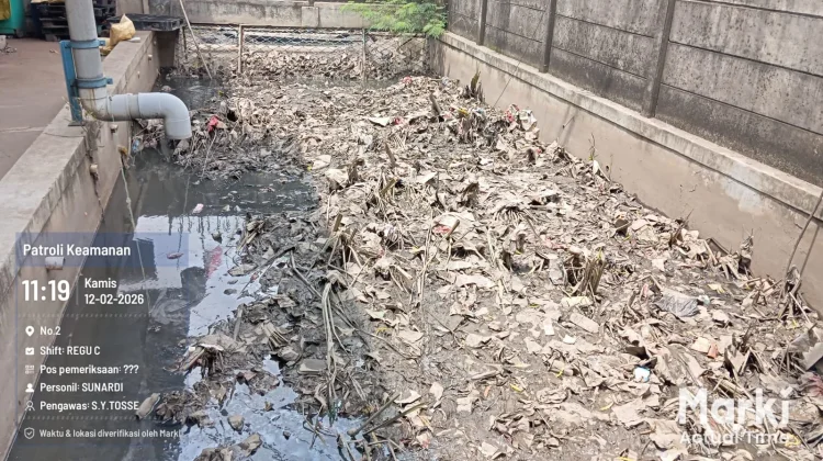 Kawatir Banjir, Warga Minta Pengerukan Kali Semper Dilanjut