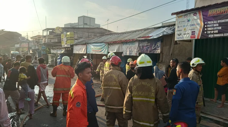 Ditinggal Pemilik Mudik, Kios Bengkel Sepeda Hangus Terbakar