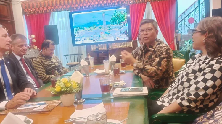 Diplomasi Budaya Sambut Seabad Jam Gadang
