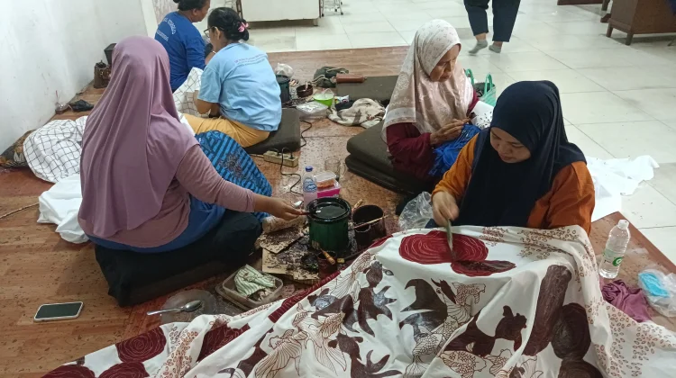 Dari Canting ke Dapur: Batik Marunda Topang Ekonomi Keluarga