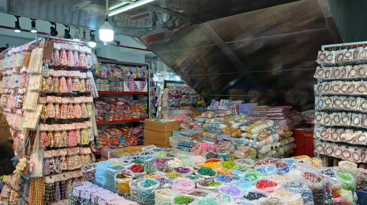 Asemka Surga Belanja Grosir Murah di Jantung Kota Tua Jakarta