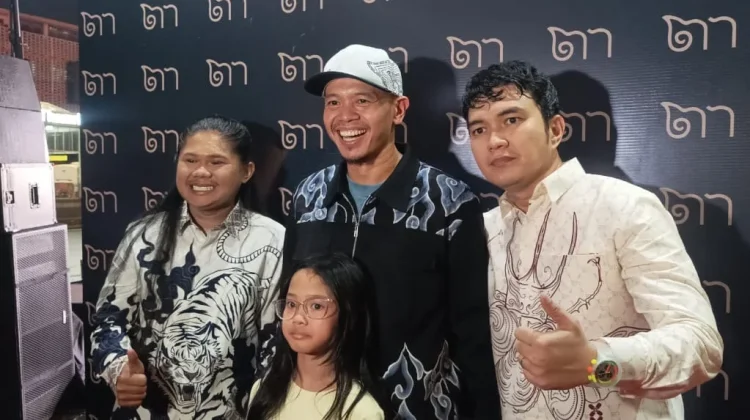 Launching Batik Trusme di Sarinah, dihadiri Aldi Taher