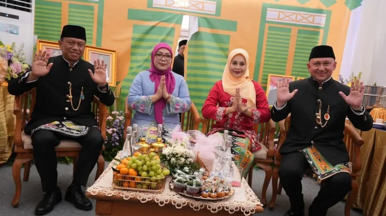 Walikota Jakut Hadiri Lebaran Betawi di Lapangan Banteng