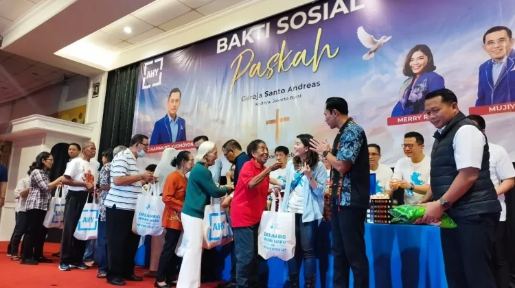 Salurkan Bantuan di Momen Paskah, Demokrat Perkuat Partai Nasionalis-Religius