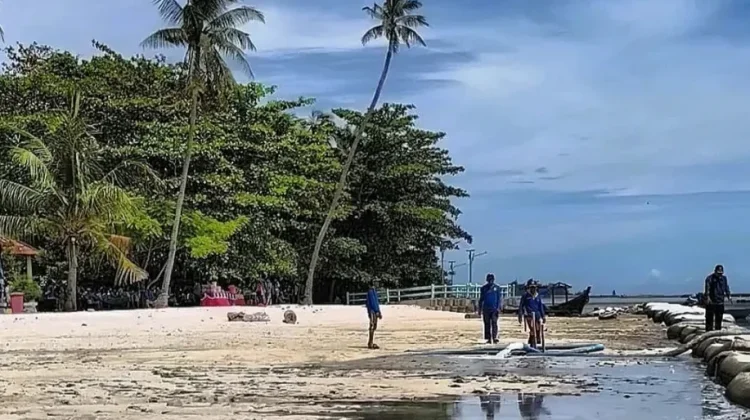 Sudin SDA Kepulauan Seribu Restorasi Pantai Tanggulangi Abrasi