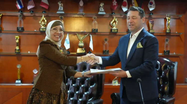 PT Surveyor Indonesia-Batik Capital Connect Kolaborasi Kembangkan Ekosistem ESG