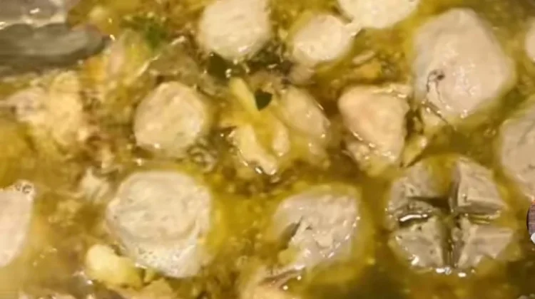 Warung Bakso 'Djoyo' Pondok Kopi, Tawarkan Citarasa Bakso Tradisional