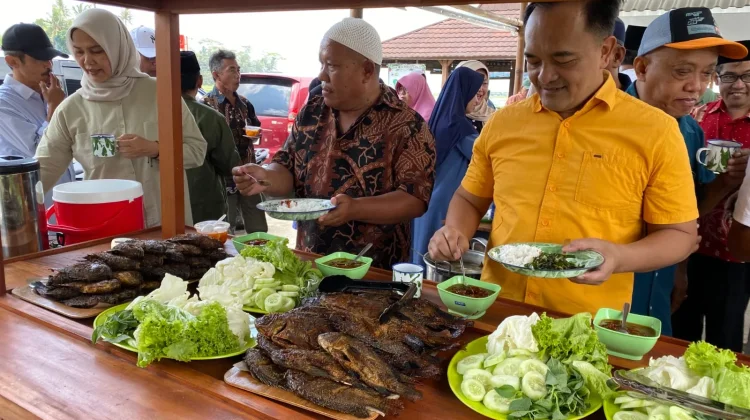 Angkringan Pokdarwis Binaan PLN jadi Motor Ekonomi Baru di Desa Asinan