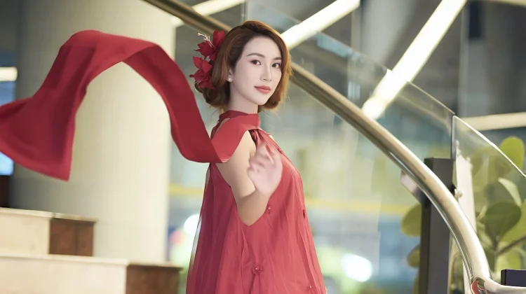 Icha Yang Terinspirasi Inge Fang Tembus Panggung Musik Tiongkok