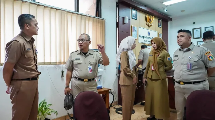 Monev Pemkot Jakpus Nilai Pelayanan Kelurahan Serdang Berjalan Optimal
