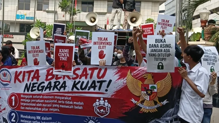 Aksi Damai di Depan MK, BRCT Suarakan Dukungan terhadap TNI-Polri