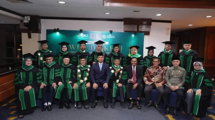 UICI Wisuda 56 Lulusan S1, Buktikan ‘Kuliah di Awan’ dapat Berlangsung Kredibel