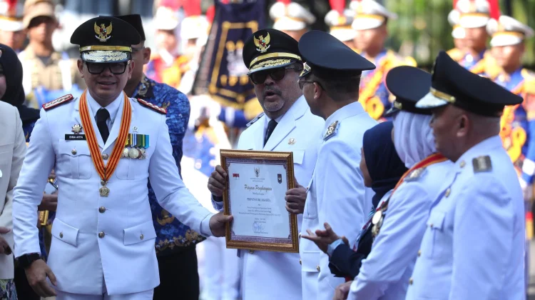 Raih Penghargaan Kemendagri, Rano Karno Tegaskan Komitmen Perkuat Layanan Publik
