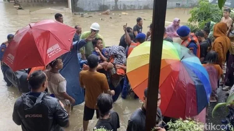 Penanganan Bencana di Jakarta, Dinas Sosial Pastikan Perlindungan Warga