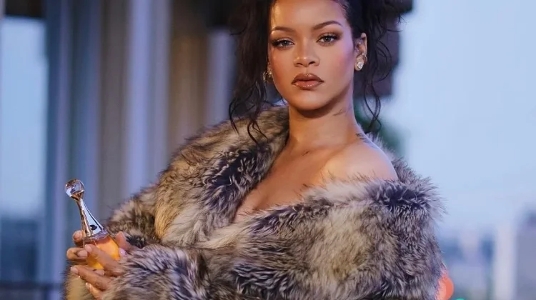 Rihanna, Cetak Sejarah Raih Edison Achievement Award 2026