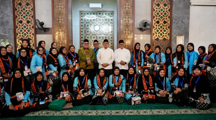 Wali Kota Jakpus Lepas 100 Jemaah Haji Kloter 13