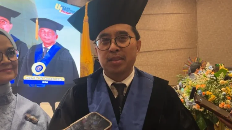 Firdaus Ali Dikukuhkan Sebagai Guru Besar Fakultas Teknik UI