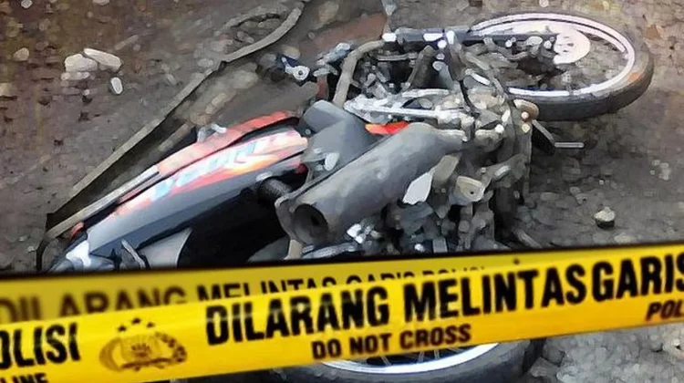 Pemotor Meninggal usai Terlibat Kecelakaan dengan Minibus di Daan Mogot