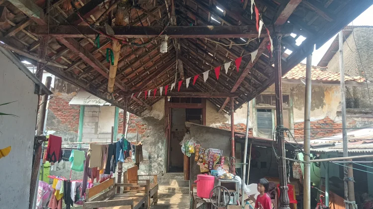 Kisah Pak Sugiyo Menjaga Memori Rumah Tuan Tanah Cilincing Masa Kolonial