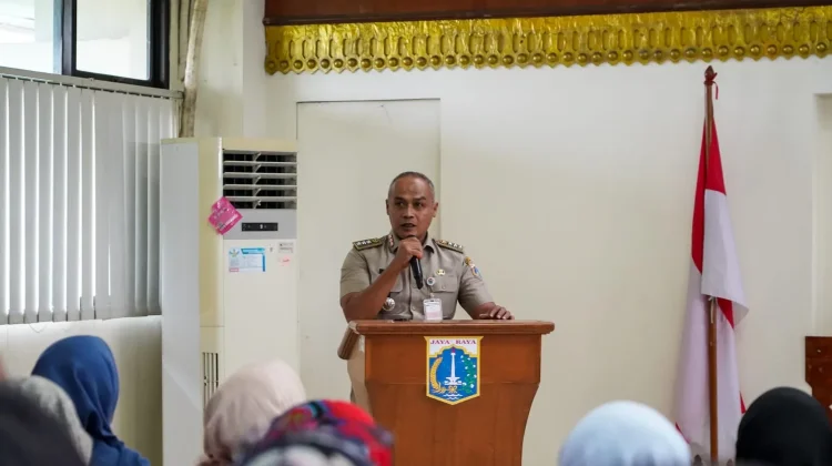 Cempaka Putih Gencarkan Sosialisasi Pemilahan Sampah ke Pelaku Usaha
