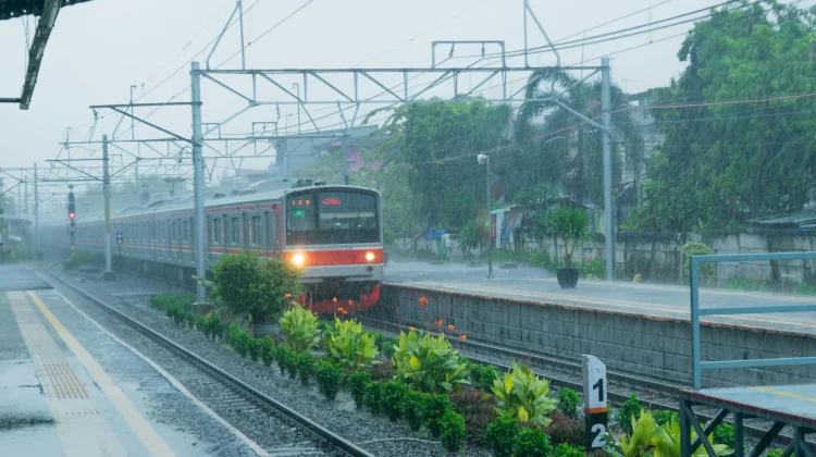 Musim Kemarau Tak Berarti Bebas Hujan, Ini Penjelasan BMKG