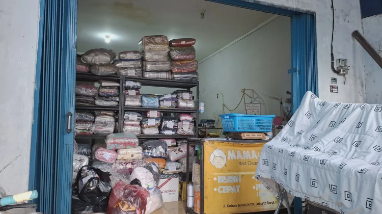 Lansia Pemilik Laundry Dianiaya Pelanggan di Tamansari Jakbar