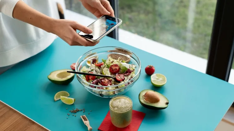 Segar dan Menyehatkan, Salad Jadi Camilan Favorit untuk Bantu Detoks Tubuh