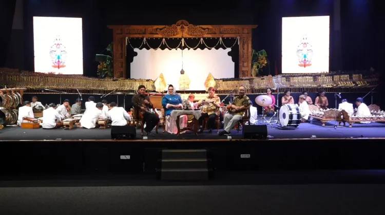Komdigi-RRI Gelar Talkshow Literasi Digital untuk Lansia, Dorong Tetap Produktif