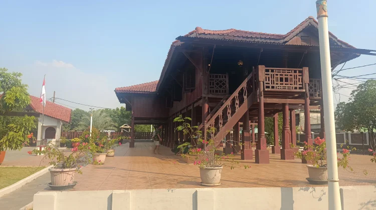 Rumah Si Pitung Marunda: Menjaga Legenda di Tengah Kepungan Banjir Rob