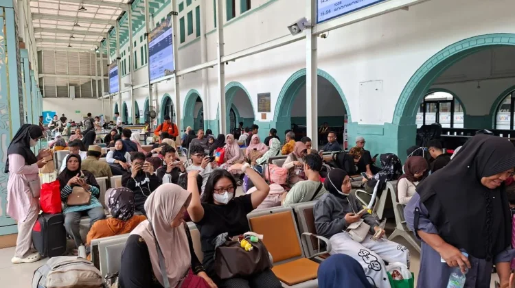 Libur Panjang Tiga Momentum, KAI Daop 1 Jakarta Layani Lebih dari 588 Ribu Pelanggan