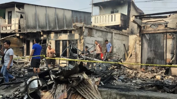 Lansia Tewas Terjebak di Kamar Mandi saat Kebakaran di Cideng