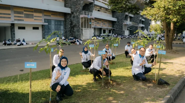 PNM Gerakkan Pemberdayaan 27.000 Pohon untuk Masyarakat Akar Rumput Indonesia
