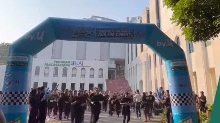 Ratusan Peserta Meriahkan UAI Run for Charity 2026