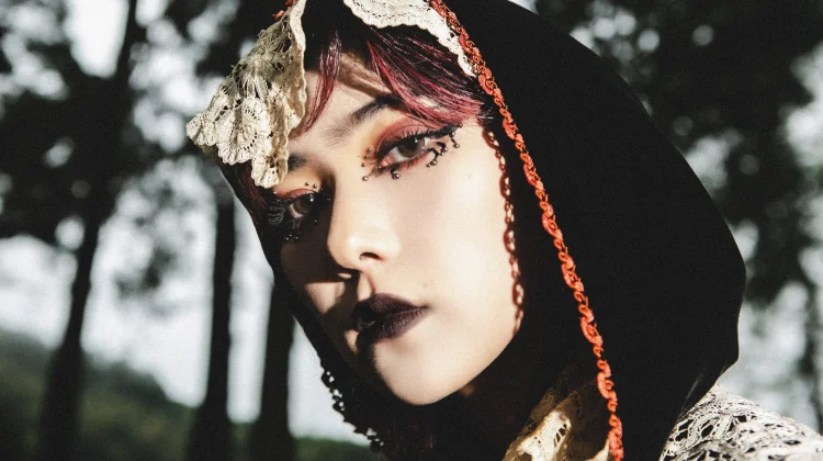 Isyana Sarasvati Hadirkan Album ke-5 Bertajuk “EKLEKTIKO”