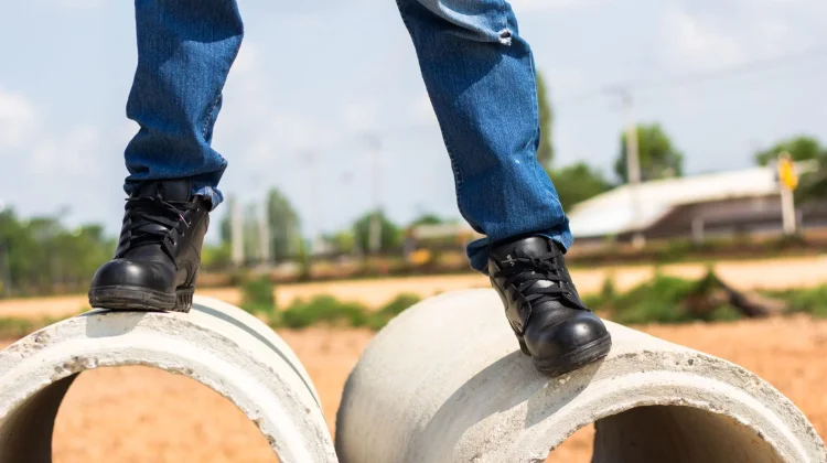 Produk Keren Butuh Bukti: Sertifikasi Sepatu Safety Dorong UMKM Jakarta Naik Kelas