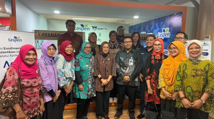 Menteri PANRB Kunjungi Gerai TASPEN di MPP Jakarta