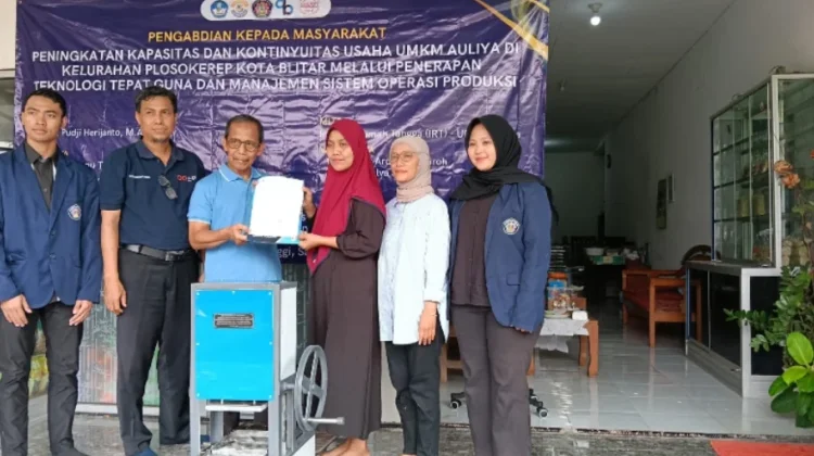 POLINEMA Bantu UMKM Auliya Tingkatkan Produksi Sagon