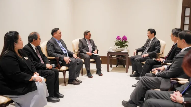 Temui PM Singapura, Gubernur Pramono Buka Peluang Investasi TOD dan MRT Jakarta
