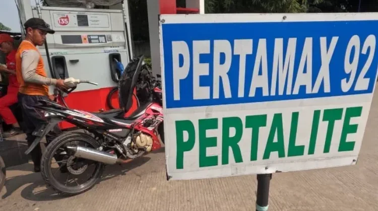 Ekonom Sebut Butuh Waktu untuk Turunkan Harga BBM Nonsubsidi