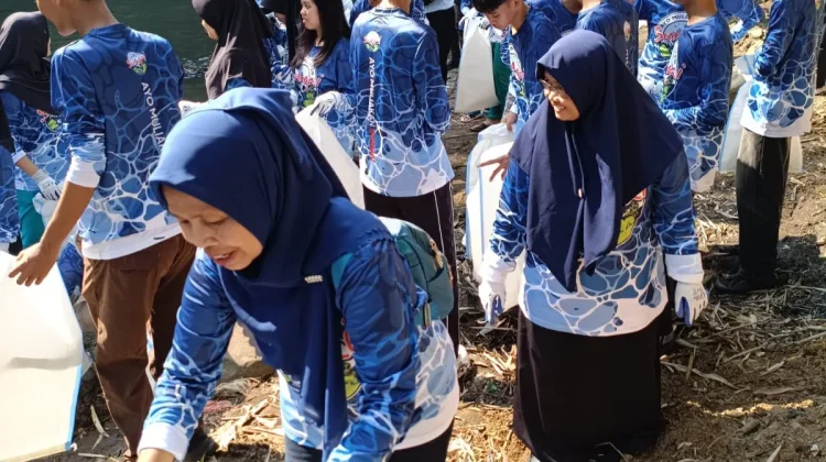 AHY Pimpin Gerakan Nasional "Ayo Muliakan Sungai" di Cibinong Bogor