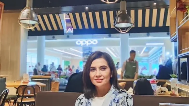 Anggia Novita Rilis Ost Film "Juminten Edan"