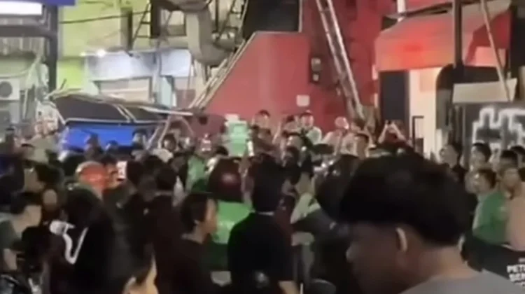 Dua Pelaku Jambret Ditangkap Warga di Tanjung Duren, Satu Pelaku Babak Belur