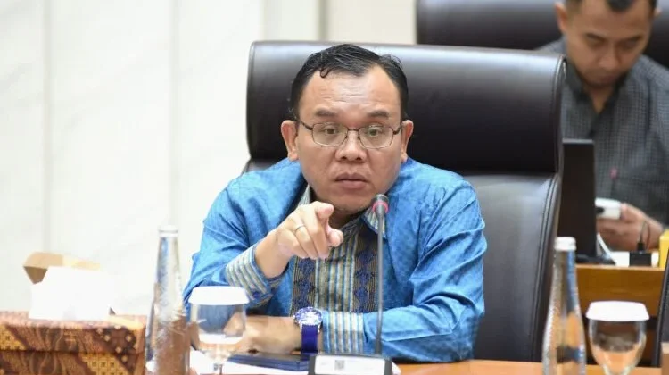 DPR Minta Isu AMDK Dikaji Berdasarkan Bukti Ilmiah