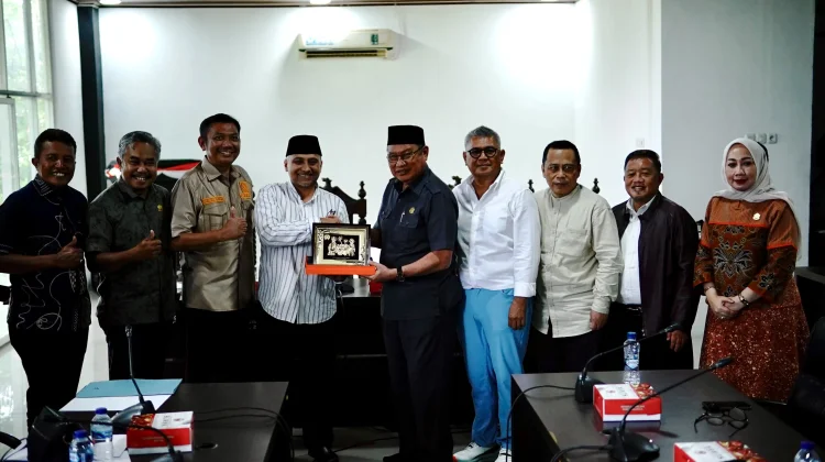 DPRD DKI Jakarta Diskusi Perda dengan DPRD Sultra