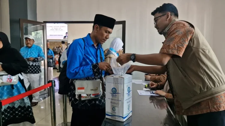 Seluruh Kloter Jemaah Haji Jakarta Telah Tiba di Indonesia